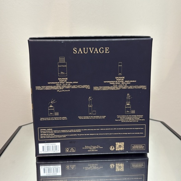 Christian Dior Empty Gift Box with Ribbon and Paper - Picture 3 of 9